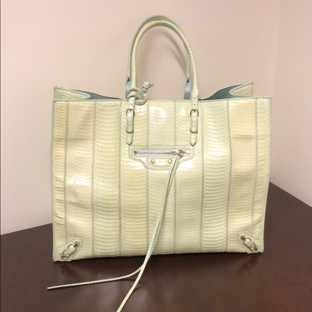 balenciaga python ice green A4 papier tote